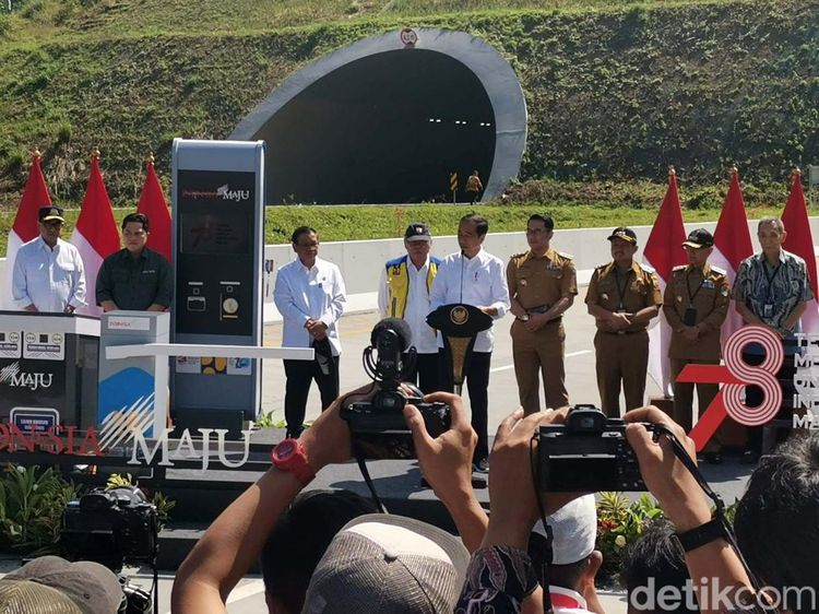 Jokowi Resmikan Tol Cisumdawu yang Proyeknya Makan Waktu 12 Tahun