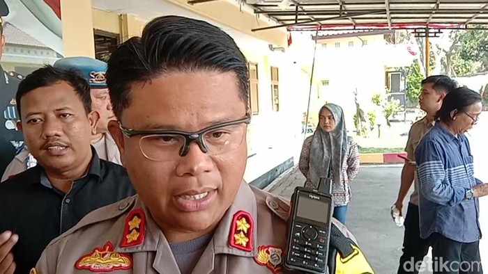 Kapolres Indramayu AKPB Fahri Siregar