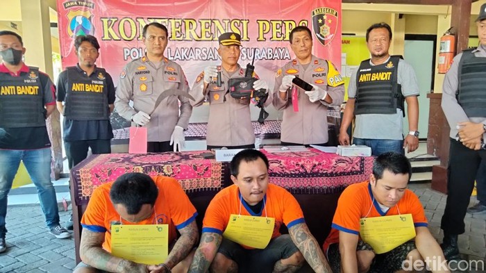 Komplotan pemeras gay di Surabaya