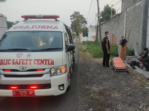 Dua Motor Adu Banteng Usai Serempet Becak di Jombang hingga 3 Orang Luka