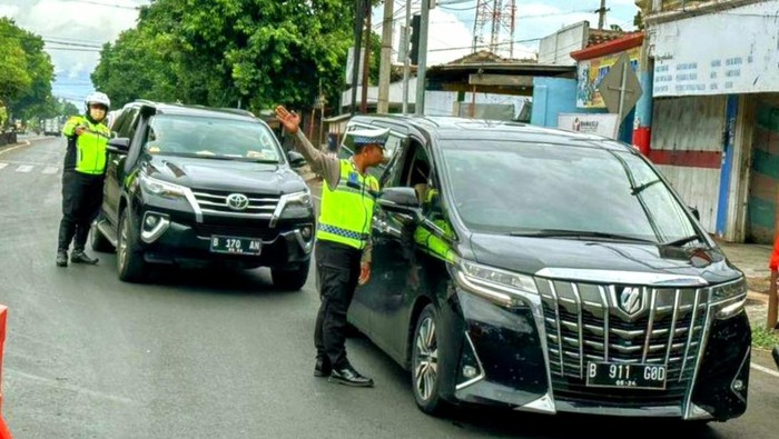 lalin patura di wilayah polres situbondo