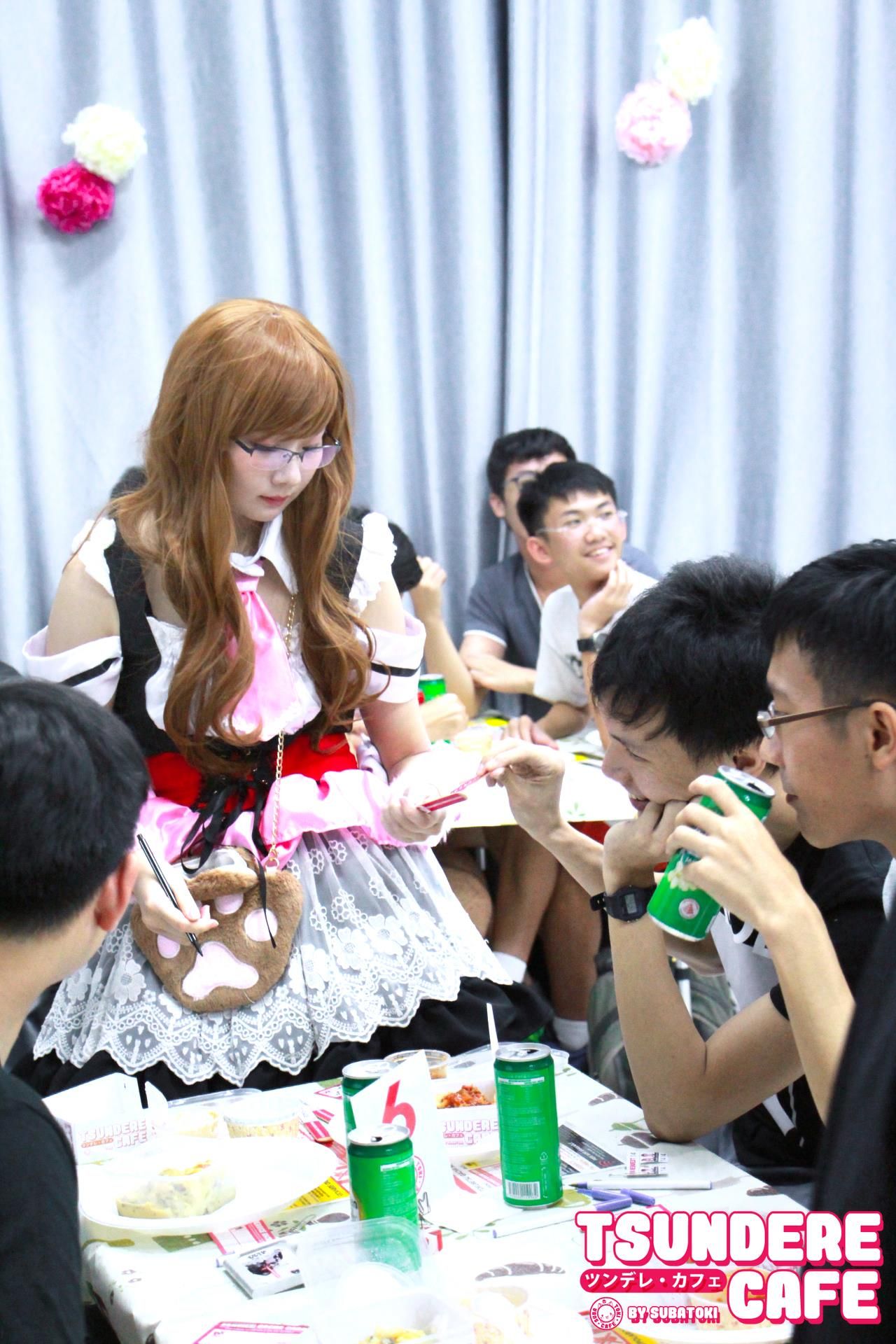 Pelayanannya Dianggap Tak Sopan, Maid Cafe Ini Dicekal di Singapura