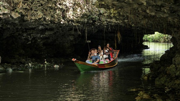 Menjelajahi Geopark Maros-Pangkep yang Jadi UNESCO Global Geopark