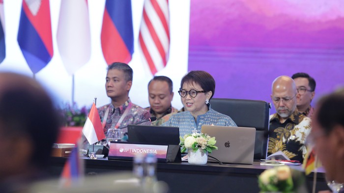 Menlu Retno Marsudi di AMM Jakarta (dok Kemlu)