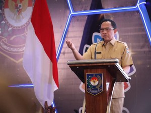 Cegah Urbanisasi, Mendagri Dorong Percepatan Pembangunan di Desa