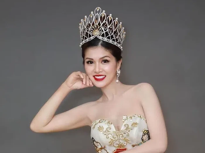 Miss Vietnam Oanh Yen