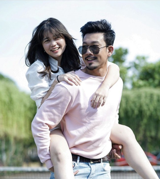 Olivia pun kerap tampil natural dengan pulasan makeup non bold. Bagaimana menurutmu penampilan perempuan yang hobi travelling, panjat tebing dan mendaki gunung ini? Foto: Dok. Instagram @oliviasumargo