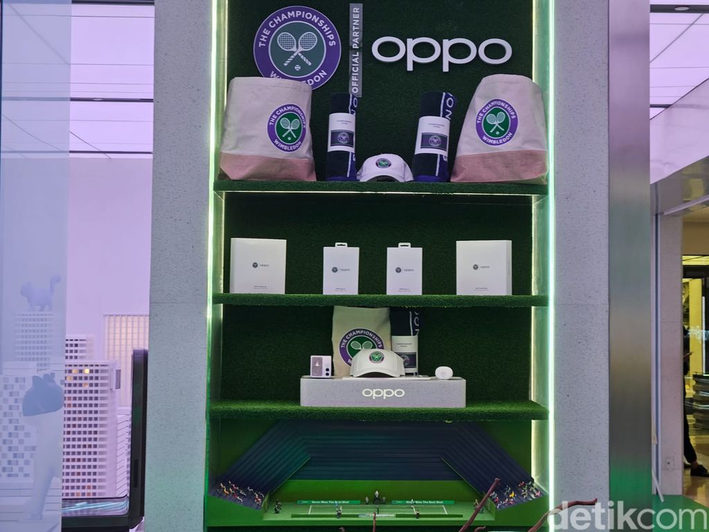 Oppo Find N2 Flip Wimbledon