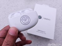 Oppo Find N2 Flip Wimbledon