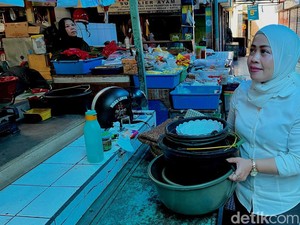 Bakal Dikunjungi Jokowi, Lantai Pasar Cihapit Bandung Dipel