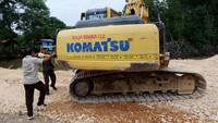 Selain dinilai merusak lingkungan, aksi tersebut dilakukan karena Teluk Youtefa merupakan kawasan konservasi yang harus dilindungi.