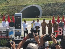 Resmikan Tol Cisumdawu, Jokowi: Bandara Kertajati Operasi Full Oktober!