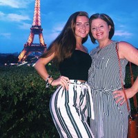 Aku tidak berpikir dua kali, katanya dilansir CNBC. Aku hanya ingin memprioritaskan kebahagiaanku dan kesehatanku musim panas ini dan untuk melakukan itu, aku ingin ada di Charleston dengan keluargaku, tambah Sophia. Foto: Instagram Sophia Celentano