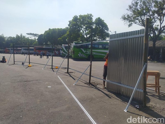 Tahap awal revitalisasi Terminal Tipe A Tidar Magelang, Selasa (11/7/2023).