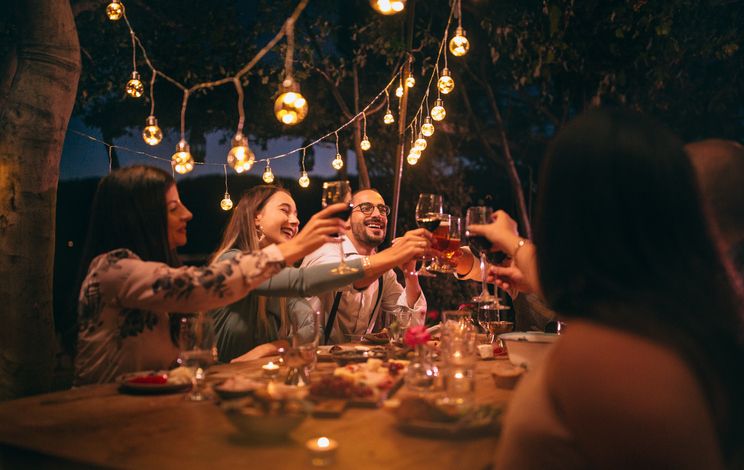 Tak Selalu Pukul 7 Malam, Ini Jam Makan Malam di Berbagai Negara