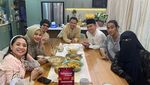 Keseruan Umi Pipik saat Kulineran Bareng Abidzar dan Adiba