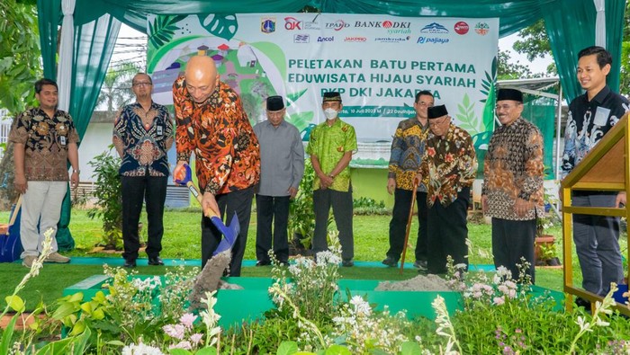 Bank DKI Dukung Pengembangan Eduwisata Hijau Syariah Bank DKI melalui Unit Usaha Syariahnya megembangkan Eduwisata Hijau Syariah di lingkungan PKP DKI Jakarta. Berbagai potensi ekonomi dapat dikembangkan.