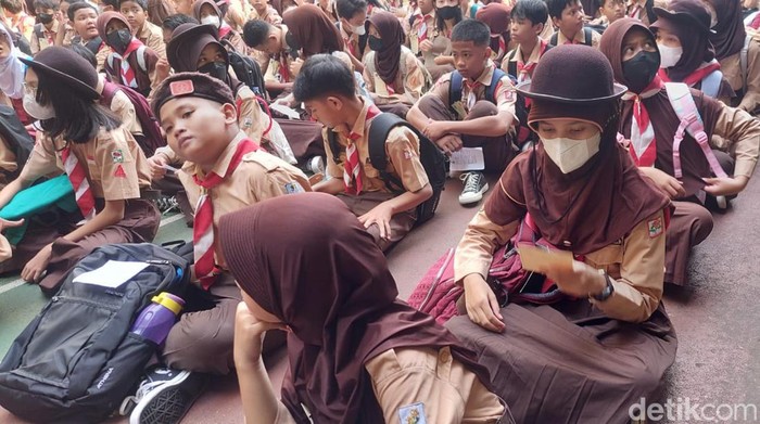 Hari pertama sekolah dan MPLS di SMP 43 Jakarta