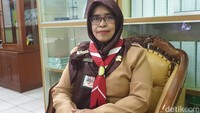 Muzaenah SPd selaku Kepala Sekolah SMPN 43 menyatakan pihaknya siap menghadapi tahun ajaran baru dan menjalin hubungan baik secara kekeluargaan bersama orang tua murid. Foto: Devita Savitri/detikEdu