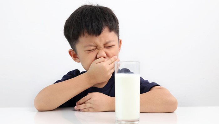 Waspadai Tanda-tanda Anak Mengalami Alergi Susu Sapi, Ortu Perlu Tahu!