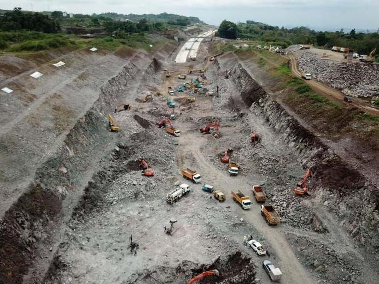 Intip Potret Tol Cisumdawu Diledakkan saat Proses Pembangunan