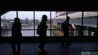 Bangunan seluas 15 ribu m2 berketinggian 11 lantai itu berlokasi di Jalan Blora, Menteng Jakarta Pusat serta dilengkapi dengan fungsi perkantoran, retail hingga pasar modern.  