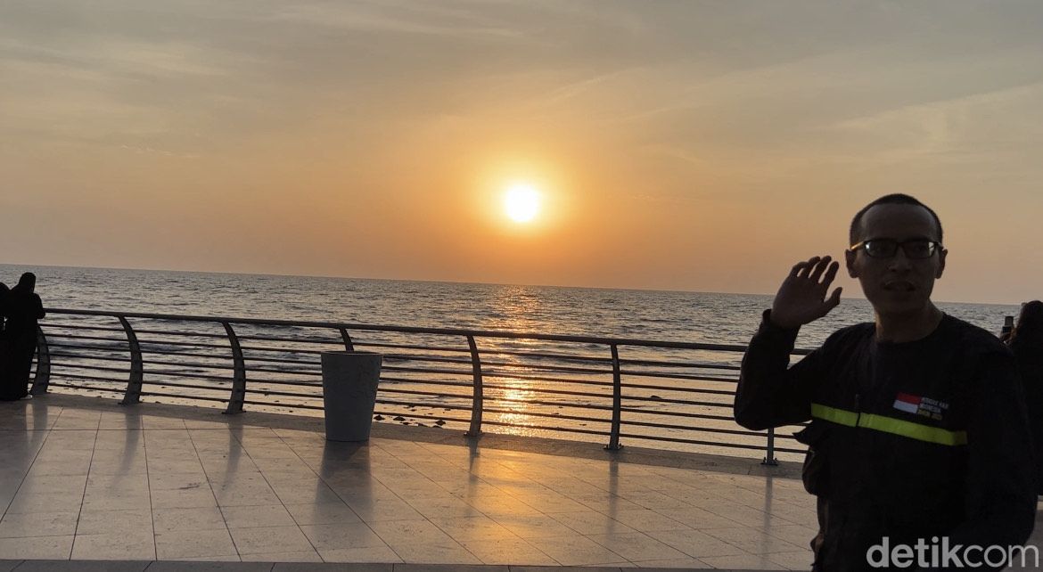 Jeddah Waterfront yang dibangun menghadap Laut Merah.