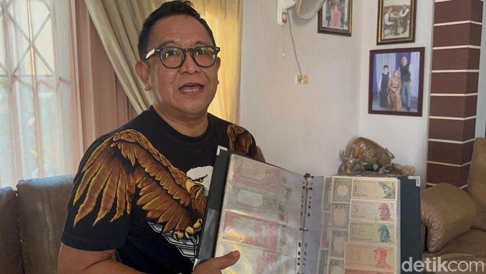 Komunitas uang kuno surabaya