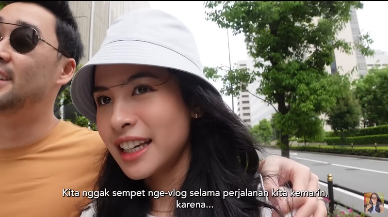Maudy Ayunda dan Jesse Choi kulineran di Jepang