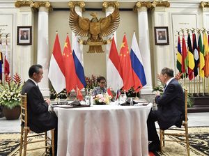 Menlu Retno Bertemu Menlu Rusia dan Diplomat China, Apa yang Dibahas?