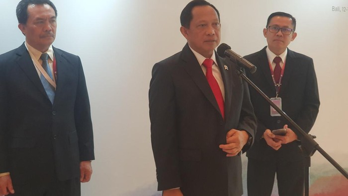 Menteri Dalam Negeri (Mendagri) Tito Karnavian seusai pembukaan event “Opening Ceremony of The 6th ASEAN Smart Cities Network Annual Meeting” di Intercontinental Bali Resort, Jimbaran, Badung, Rabu (12/7/2023). (Ronatal Siahaan/detikBali).