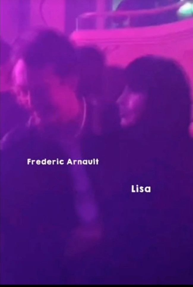 Tak mengherankan jika Lisa BLACKPINK dan Frederic Arnault diduga berpacaran. Netizen Korea dan penggemar telah memberikan restu jika pelantun MONEY itu benar-benar memacari konglomerat. Foto: Instagram