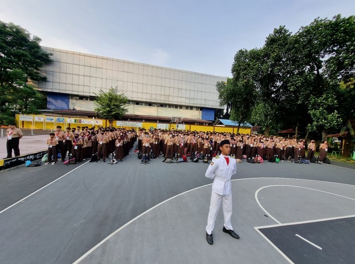 MPLS di hari pertama sekolah SMAN 70 Jakarta MPLS di hari pertama sekolah SMAN 70 Jakarta
