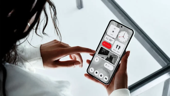 Nothing Phone (2)