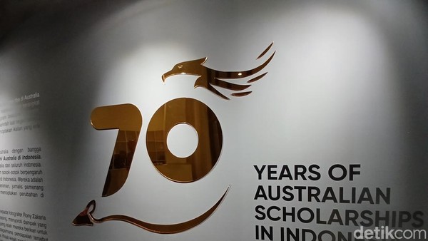 Potret Pameran Foto 70 Alumni 70 Tahun Beasiswa Australia di TIM