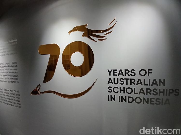 Potret Pameran Foto 70 Alumni 70 Tahun Beasiswa Australia di TIM
