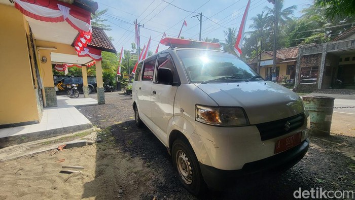 Penampakan mobil dinas desa yang digunakan untuk selingkuh di Sukabumi