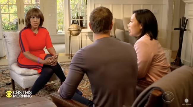 Pada 2021, Mark dikabarkan membeli beberapa rumah di sekitar rumahnya sehingga nilainya mencapai US$ 37 juta. Ia berencana memperluas rumah utamanya dengan menghancurkan properti yang baru dibelinya. Namun, rencana tersebut memicu protes dari tetangga karena khawatir mengganggu ketenangan. (Foto: YouTube/CBS)