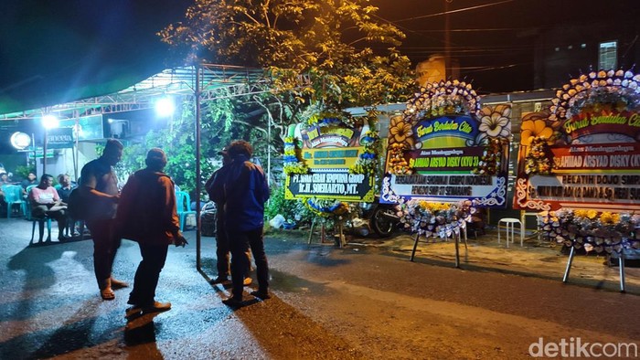 Suasana rumah duka ABG pingsan saat nonton konser JKT48 di Semarang, Rabu (12/7/2023) dini hari.