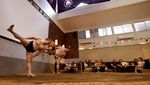 Unik, Resto Jepang Ini Tawarkan Santap Makan Sambil Nonton Sumo