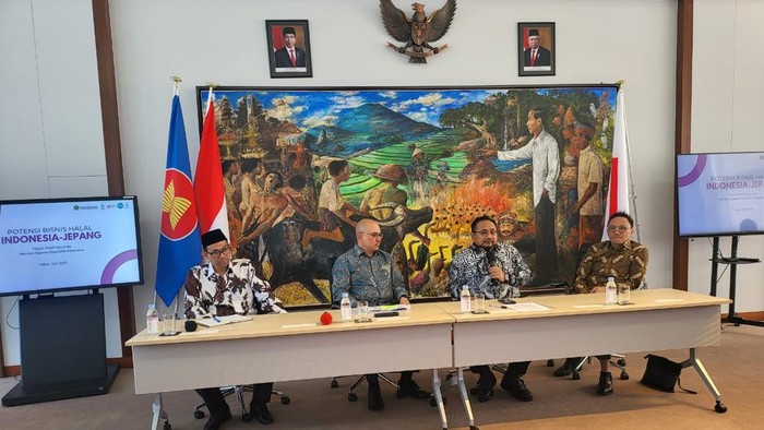 Menag Yaqut Cholil Qoumas melawat ke Jepang bahas sinergi produk halal