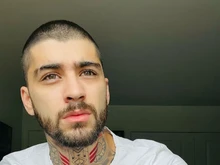 Zayn Malik-Louis Tomlinson Dikabarkan Baku Hantam, Dokumenter Batal Tayang?