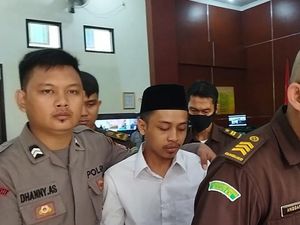 PT Banten Hapus Pencabutan Hak Akses Internet Alwi Terdakwa Revenge Porn