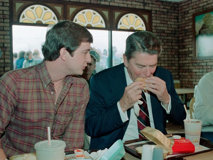 Begini Suasana Bersantap di McDonald’s Pada Tahun 1980-an