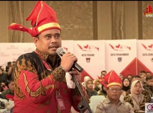 Kala Bobby Nasution Bertanya ke Prabowo di Rakernas Apeksi