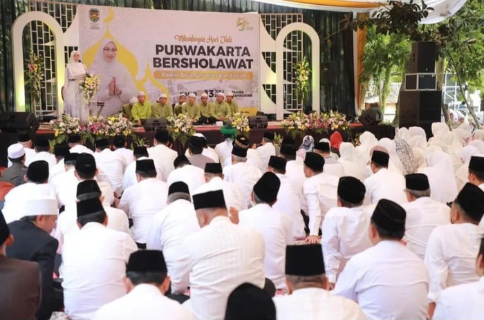 Bupati Purwakarta Anne Ratna Mustika