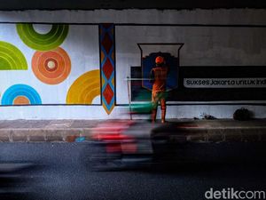 Cegah Vandalisme, Kolong Semanggi Dipercantik Mural