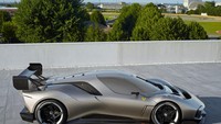 Ferrari KC23 resmi meluncur. Mobil ini spesial, lantaran hanya dibuat satu unit dan ditujukan untuk konsumen misterius dengan basis dari Ferrari 488 GT3 Evo 2020. Foto: Doc Ferrari