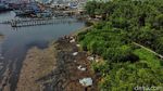 Foto Udara Pulau Sampah di Muara Angke