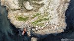Foto Udara Pulau Sampah di Muara Angke